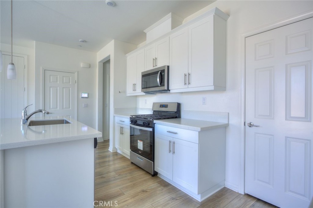 202 Bonita Lane Rialto, CA 92376 - Photo 13 of 43
