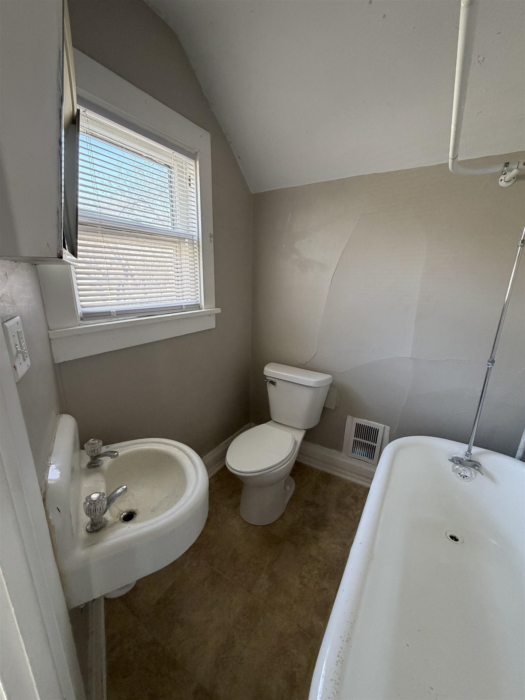 848 8th Street Beloit, WI 53511 - Photo 14 of 21