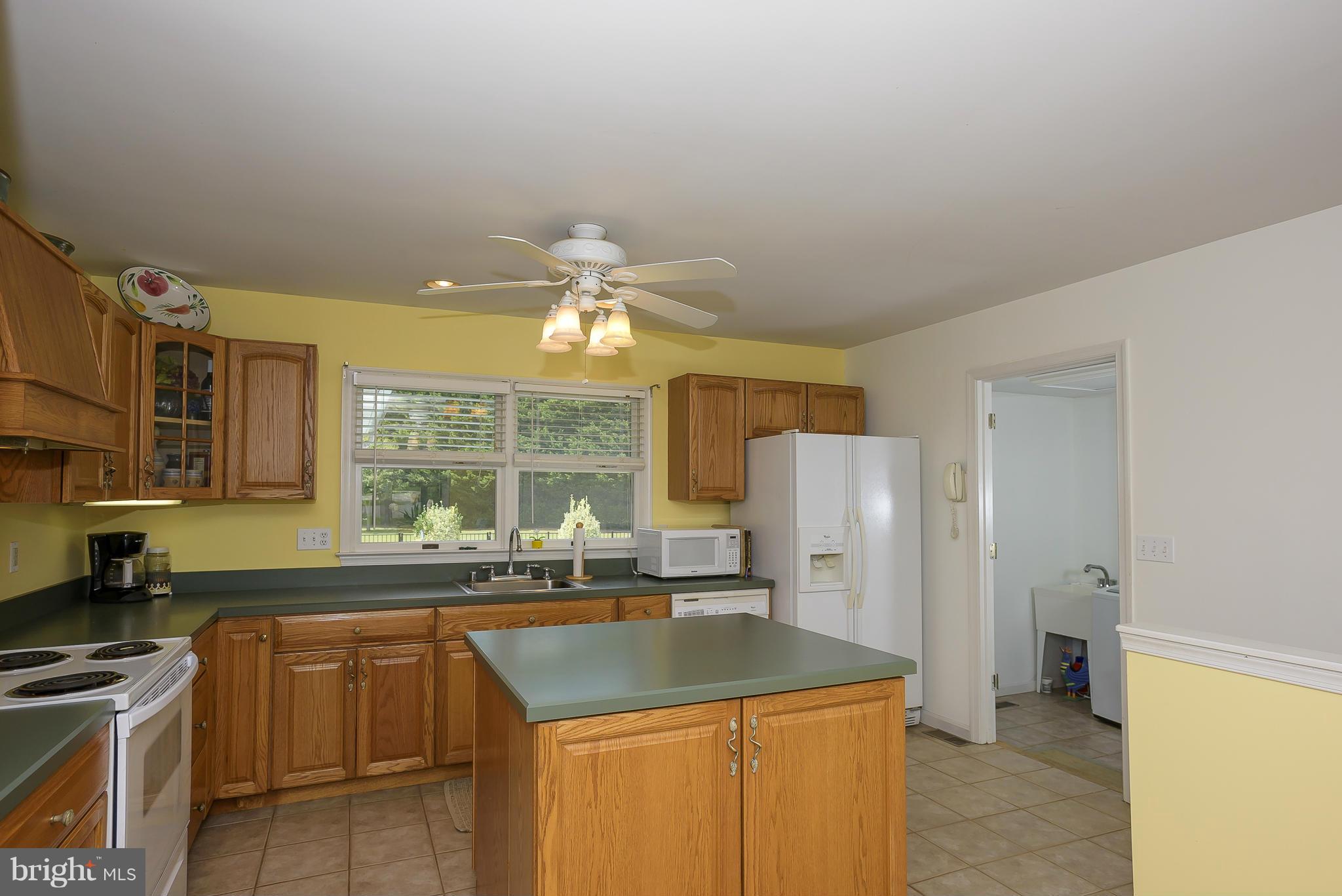 1315 Mayo Road Edgewater, MD 21037 - Photo 9 of 30 Kitchen