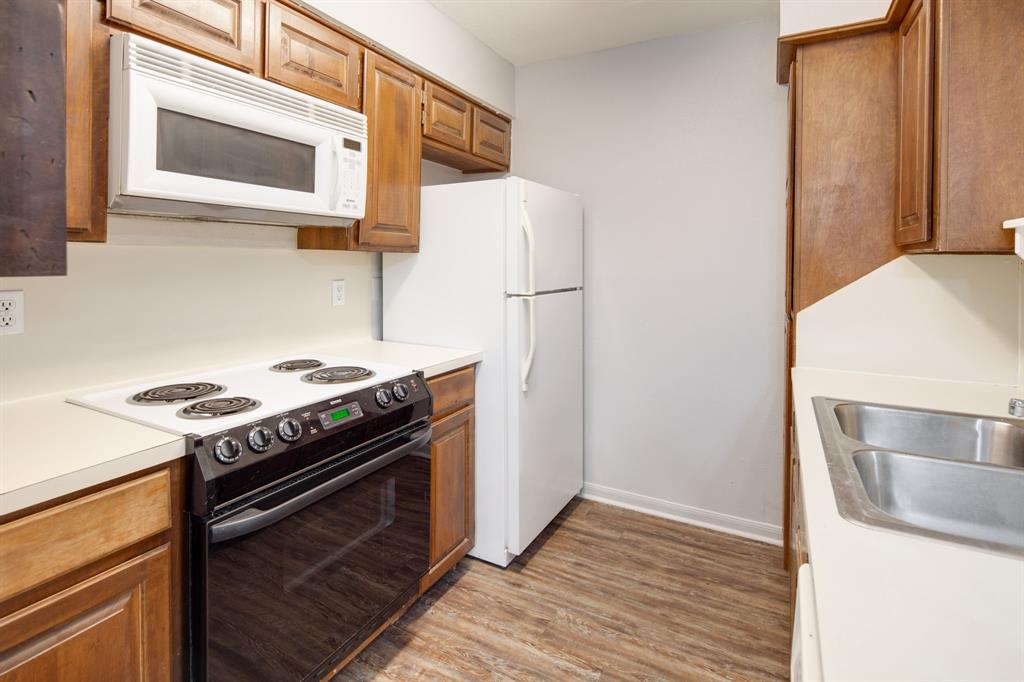 1305 West Villa Maria Road, Unit C106 Bryan, TX 77801 - Photo 6 of 18