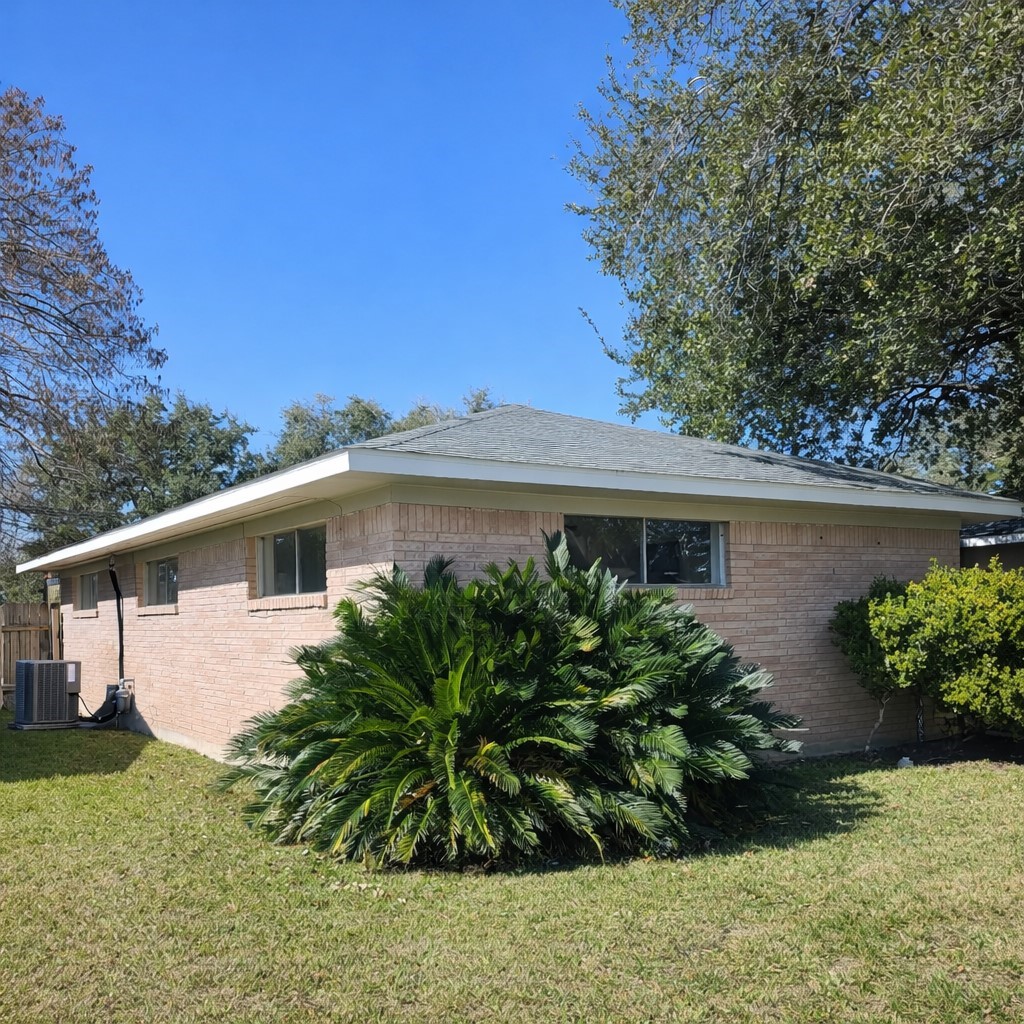 1820 Sunset Avenue Bay City, TX 77414 - Photo 20 of 26 Native Texas landscaping.
