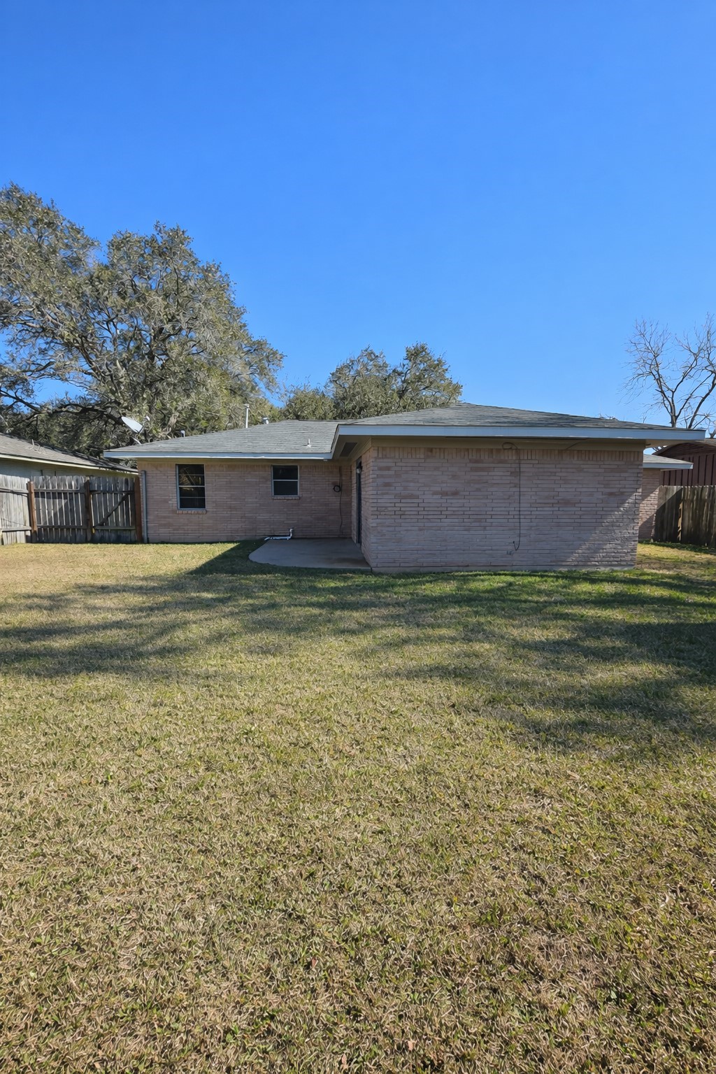1820 Sunset Avenue Bay City, TX 77414 - Photo 21 of 26 View of backyard toward house.