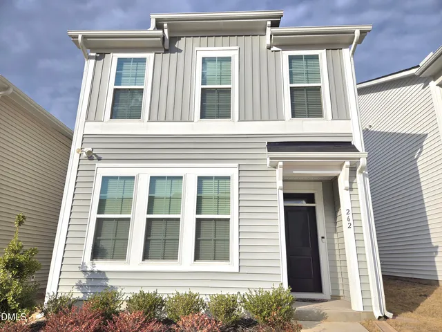 $1,899 | 262 Pansy Park, Clayton, NC 27520