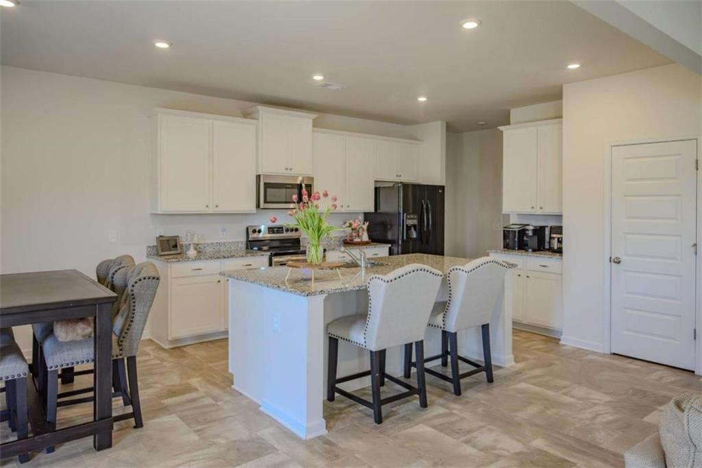 105 Royal Oaks Drive Rome, GA 30165 - Photo 12 of 48