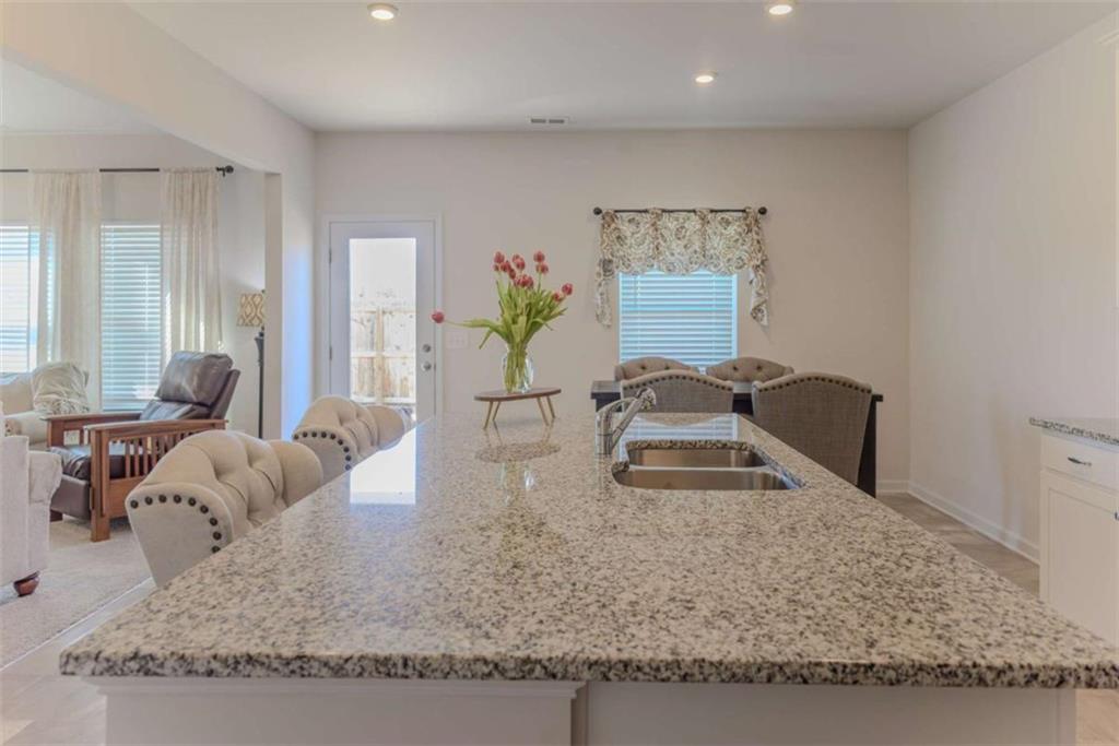 105 Royal Oaks Drive Rome, GA 30165 - Photo 14 of 48