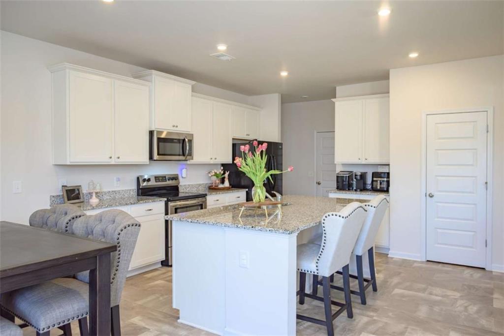 105 Royal Oaks Drive Rome, GA 30165 - Photo 17 of 48