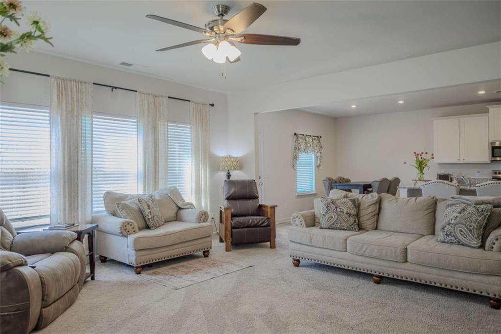 105 Royal Oaks Drive Rome, GA 30165 - Photo 10 of 48