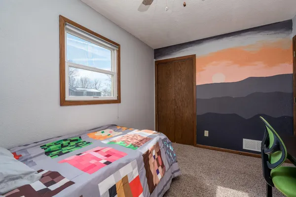 $329,900 | 2712 East Main Street, Mankato, MN 56001