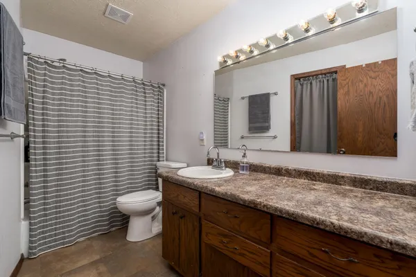 $329,900 | 2712 East Main Street, Mankato, MN 56001