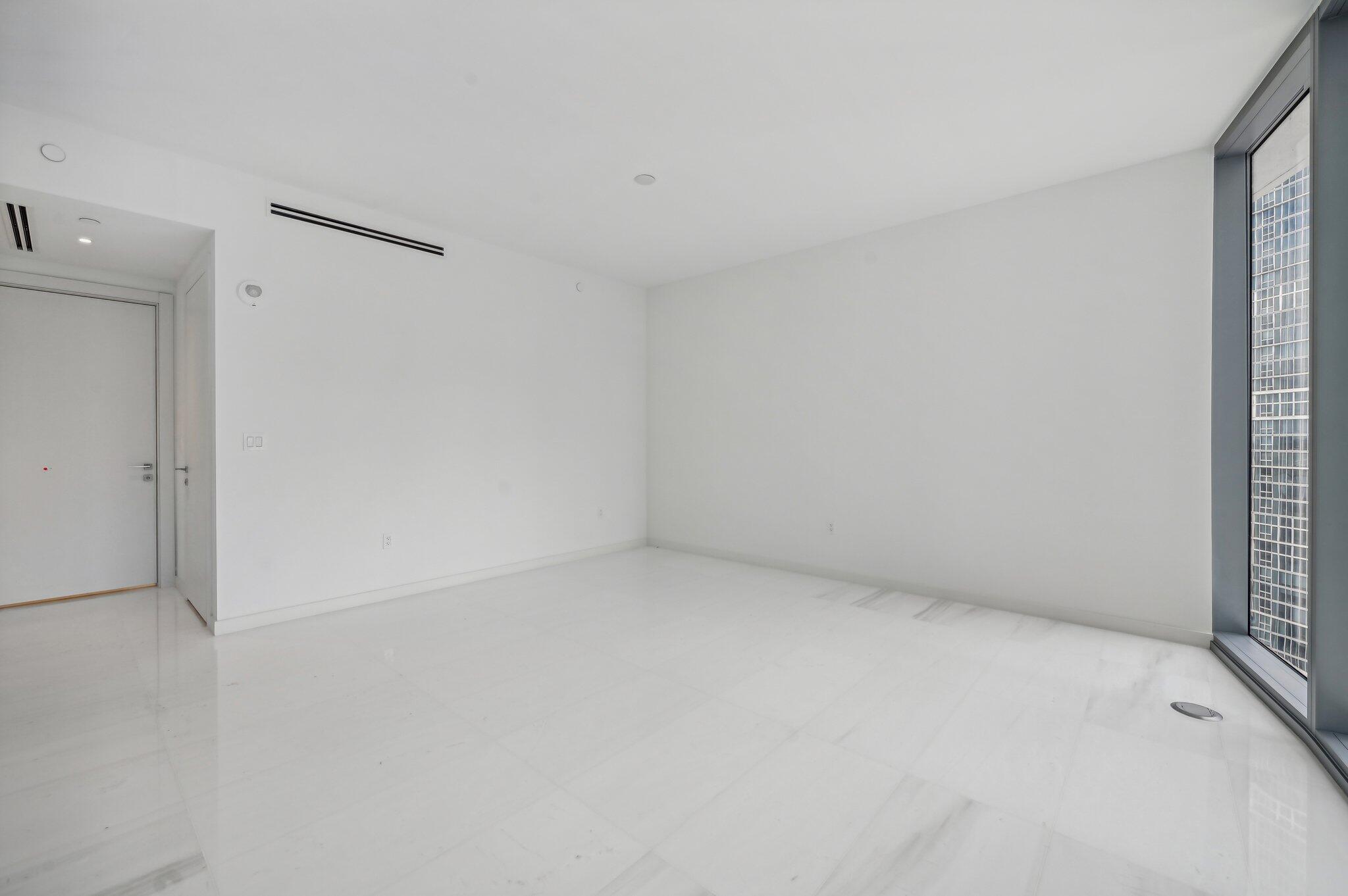 300 Biscayne Blvd Way, Unit 1907 Miami, FL 33131 - Photo 21 of 43 Biscayne Blvd Way 1907-021