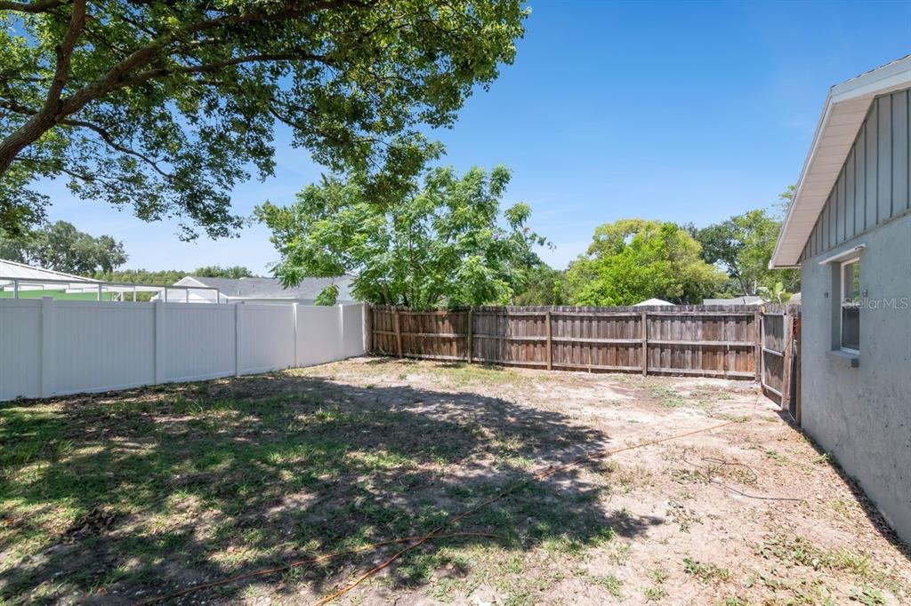7908 Rusty Oak Drive New Port Richey, FL 34653 - Photo 31 of 38