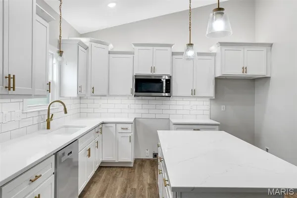 $325,000 | 788 Atlantic Drive, Union, MO 63084