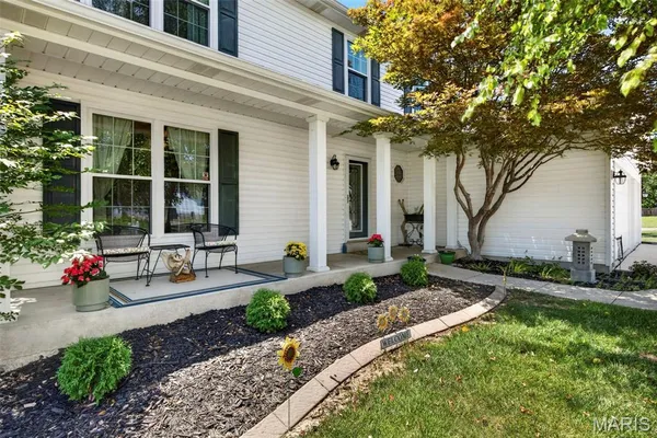 $470,000 | 7296 Picasso Drive, Dardenne Prairie, MO 63368