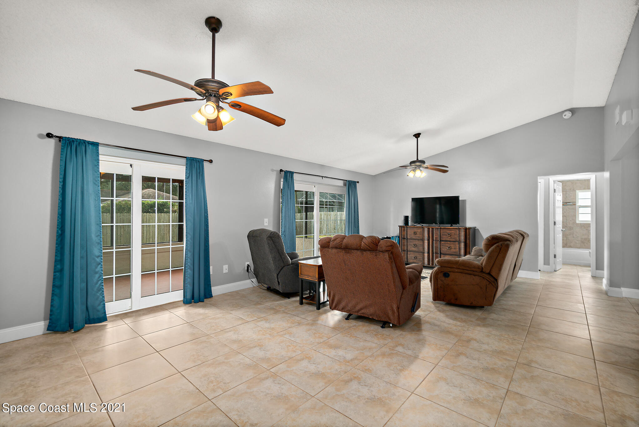 360 Abello Road Southeast Palm Bay, FL 32909 - Photo 17 of 39 360 Abello Rd. SE, Palm Bay, FL 32909-48