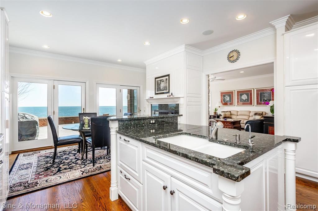 1020 Lake Shore Road Grosse Pointe Shores, MI 48236 - Photo 23 of 94