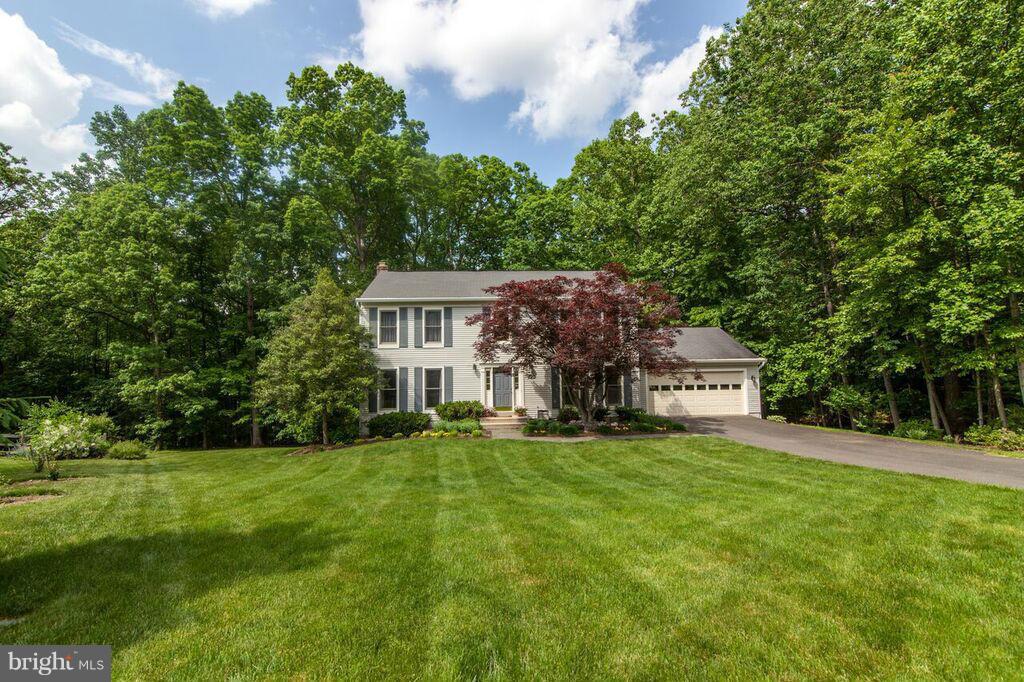 11644 Deer Forest Road Reston, VA 20194 - Photo 2 of 30 Picturesque Setting Sited at End of Cul-de-sac