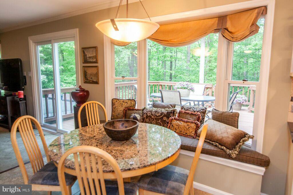 11644 Deer Forest Road Reston, VA 20194 - Photo 12 of 30 Kitchen with Custom Banquette Seating, Bay Window