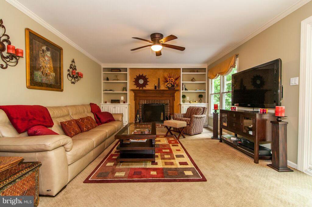 11644 Deer Forest Road Reston, VA 20194 - Photo 13 of 30 Family Room Adjacent to Kitchen