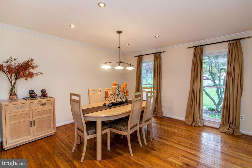 11644 Deer Forest Road Reston, VA 20194 - Photo 8 of 30 Dining Room with Recessed Lighting and Hardwoods