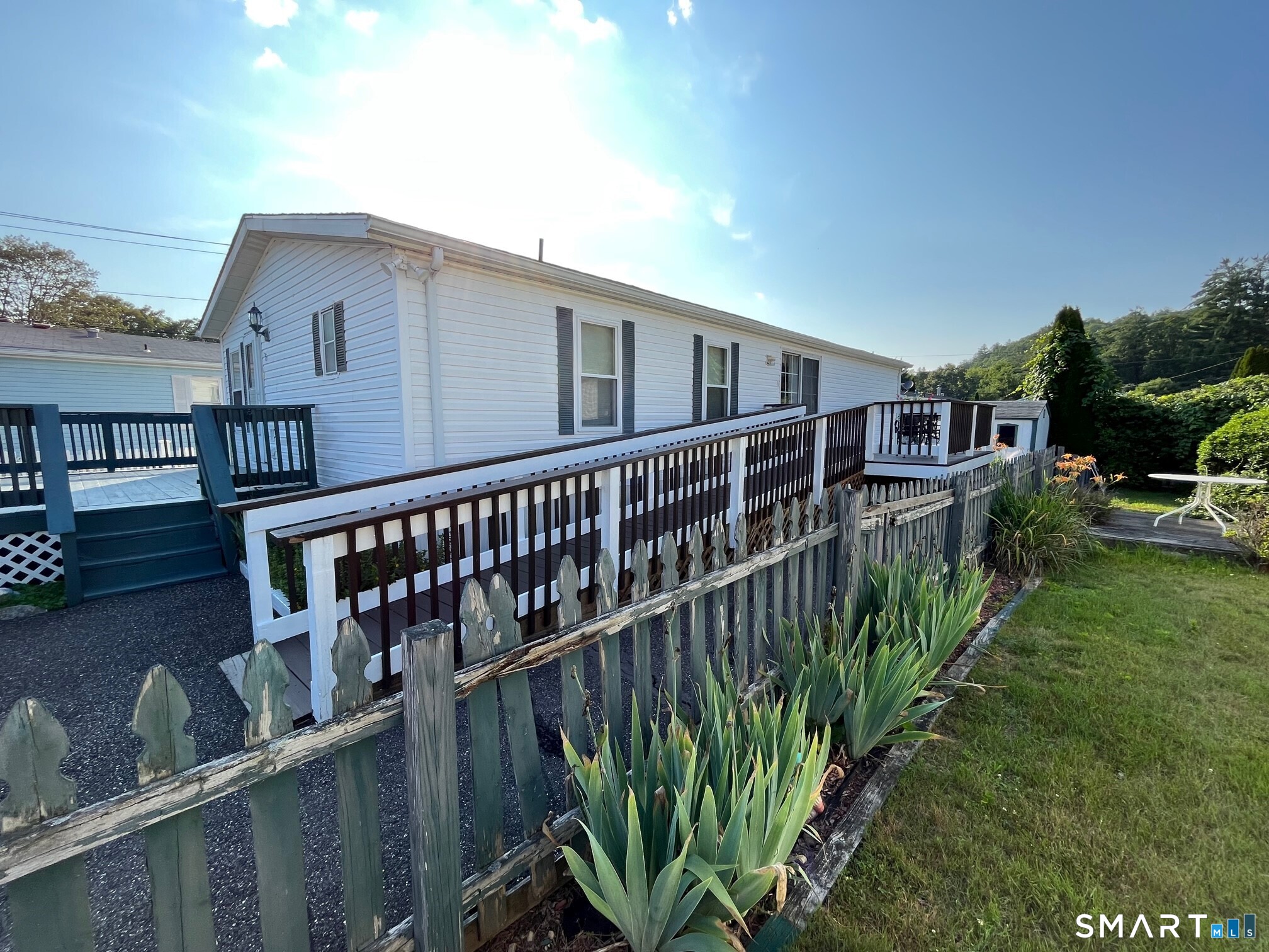 1070 Amity Road Bethany, CT 06524 - Photo 6 of 28 Gallery Image 6