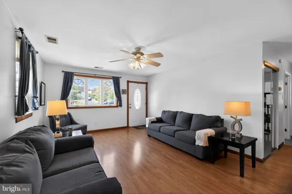 $319,900 | 43 Kohomo Avenue, Sicklerville, NJ 08081