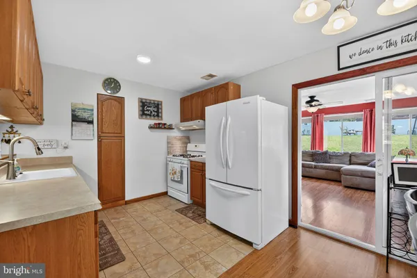 $319,900 | 43 Kohomo Avenue, Sicklerville, NJ 08081