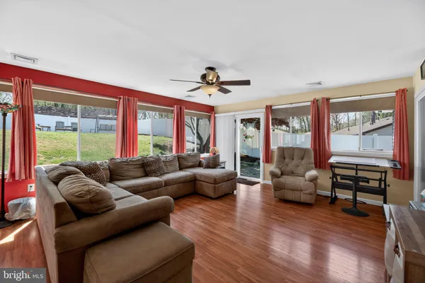 $319,900 | 43 Kohomo Avenue, Sicklerville, NJ 08081