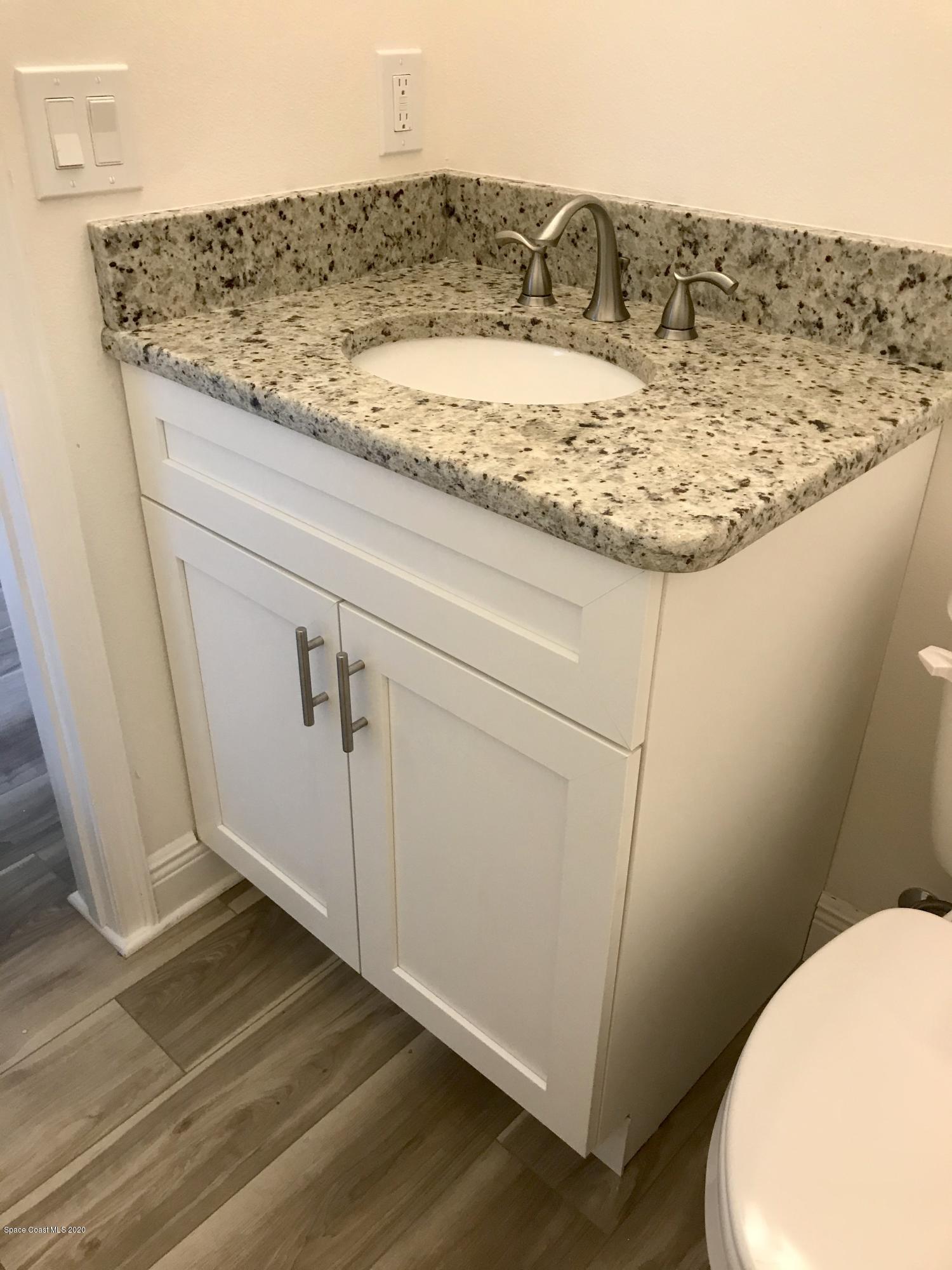 4913 Bridge Road Cocoa, FL 32927 - Photo 12 of 16 Jack and Jill Vanity