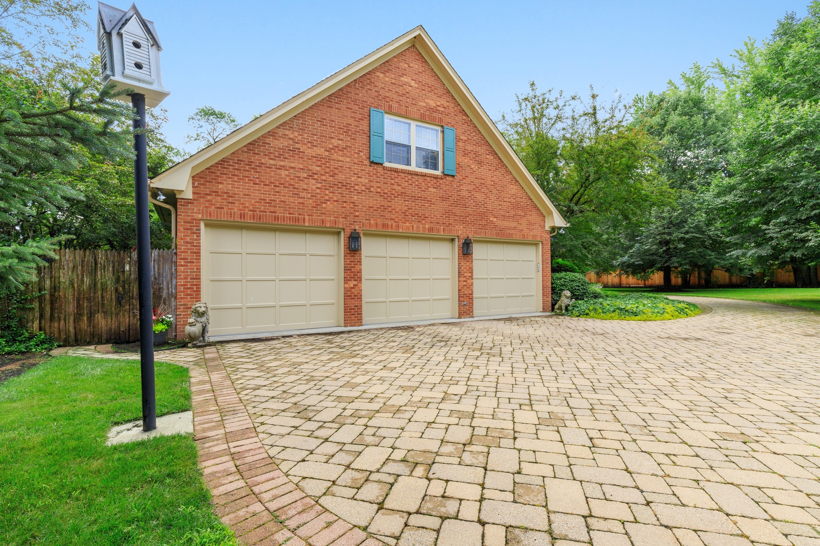 414 West Deerpath Road Lake Forest, IL 60045 - Photo 19 of 22 Gallery Image 19