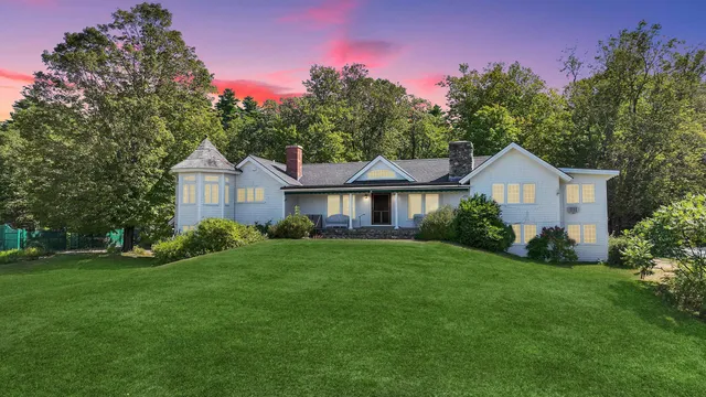 $1,995,000 | 477 East Mountain Road, Peterborough, NH 03458