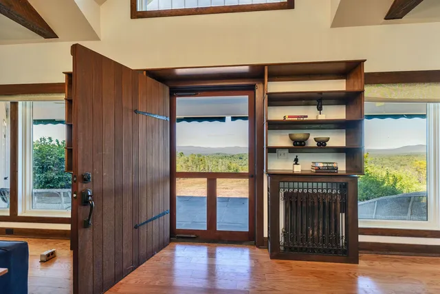 $1,995,000 | 477 East Mountain Road, Peterborough, NH 03458