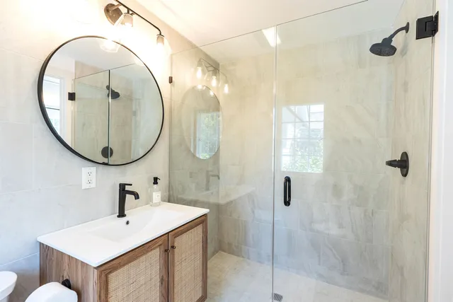 $1,995,000 | 477 East Mountain Road, Peterborough, NH 03458