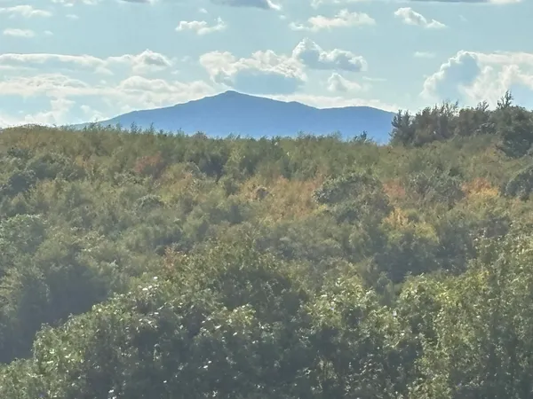 $1,995,000 | 477 East Mountain Road, Peterborough, NH 03458