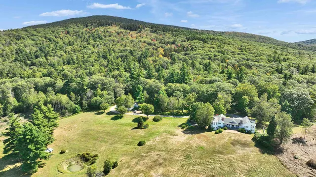 $1,995,000 | 477 East Mountain Road, Peterborough, NH 03458