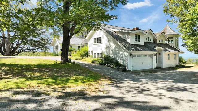 $1,995,000 | 477 East Mountain Road, Peterborough, NH 03458