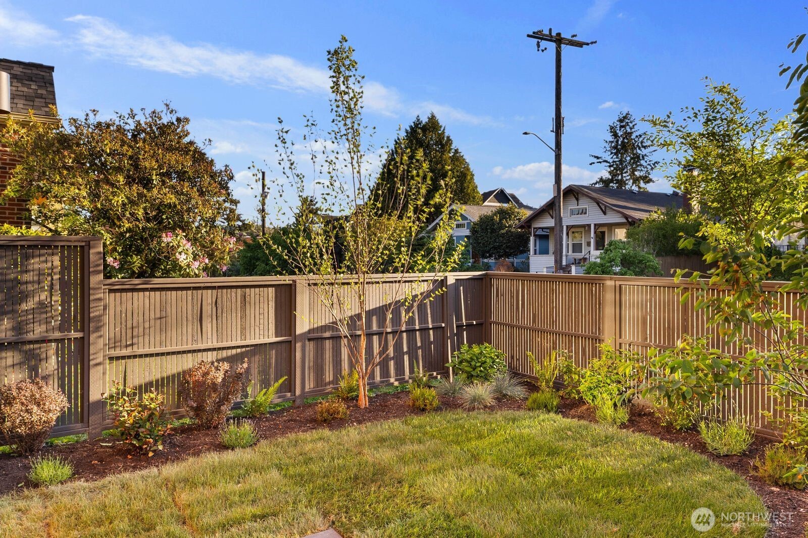 3204 33rd Avenue South Seattle, WA 98144 - Photo 18 of 21