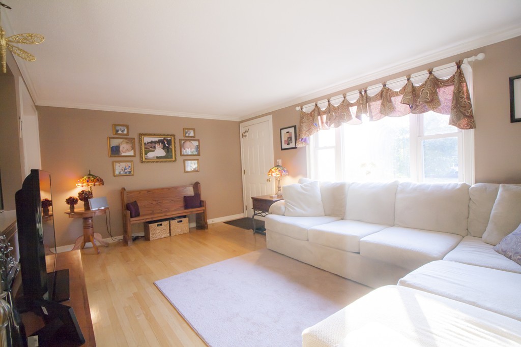 74 Jaffarian Road Haverhill, MA 01830 - Photo 4 of 27 Gallery Image 4