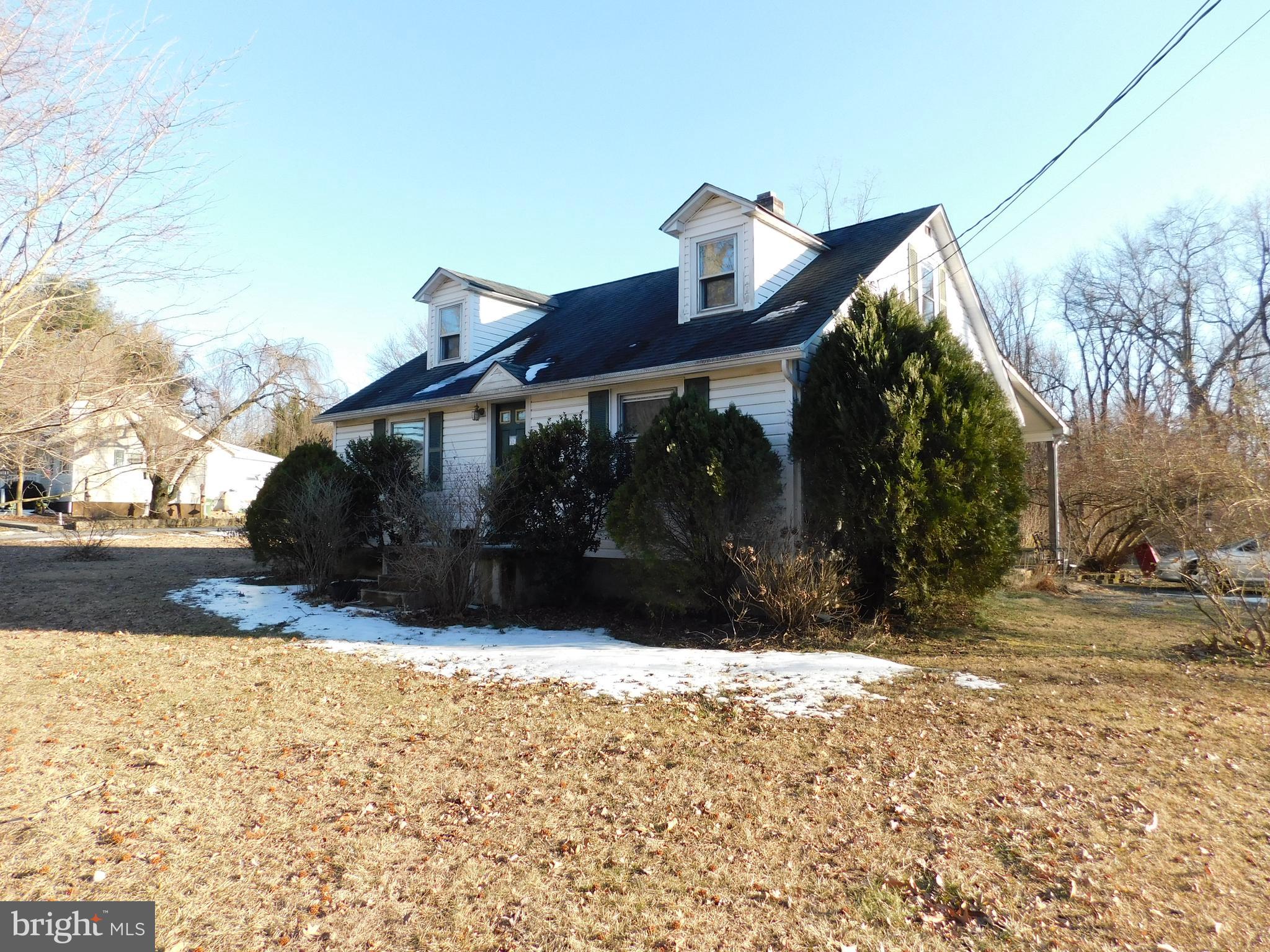 2906 Creswell Road Bel Air, MD 21015 - Photo 3 of 31 Side and Front View