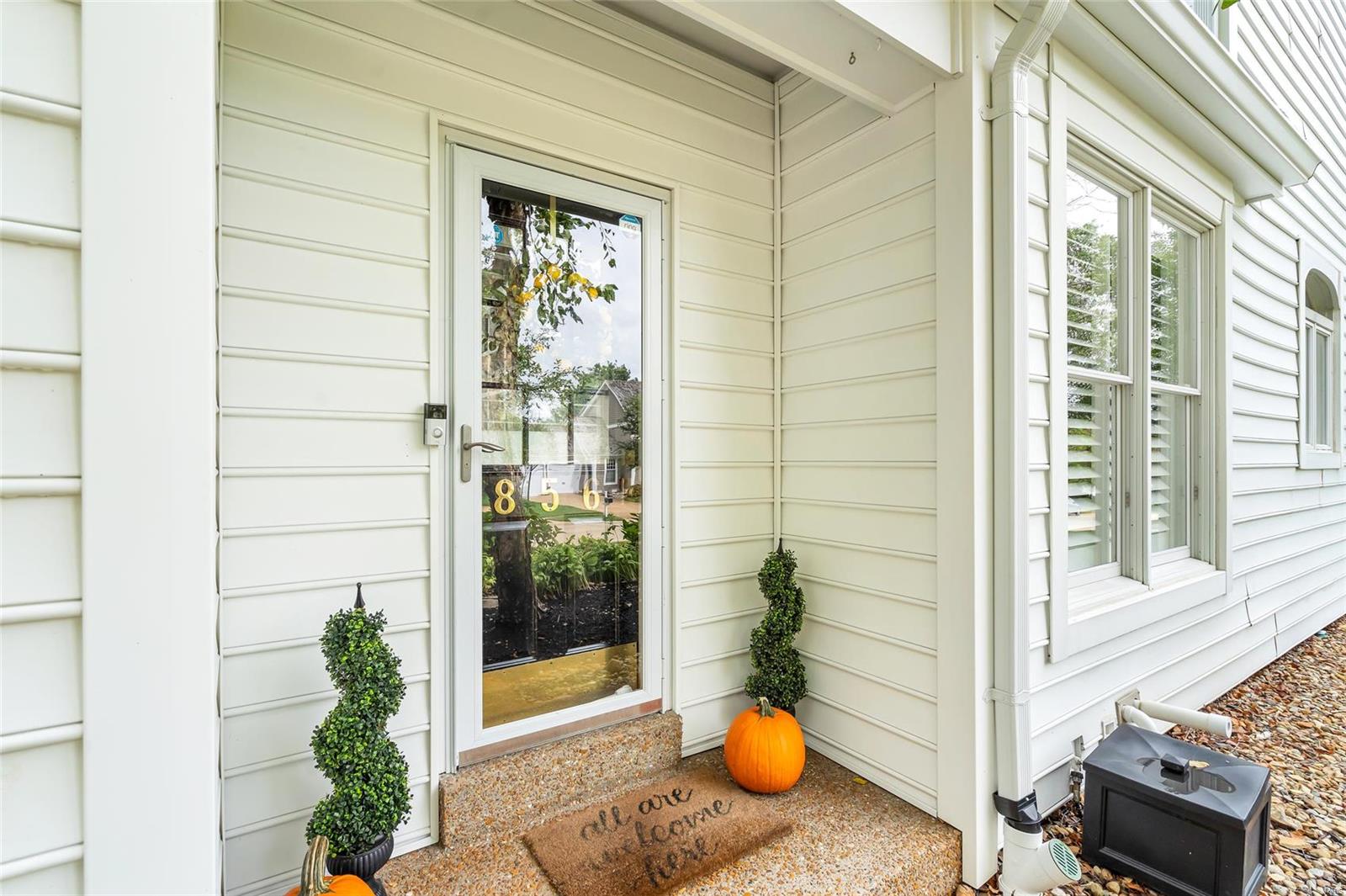 856 Stable Ridge Road St. Louis, MO 63122 - Photo 6 of 72 Gallery Image 6