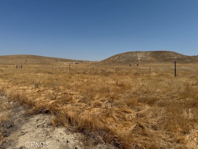 13300 Round Mountain Road Bakersfield, CA 93308 - Photo 13 of 13 a view of a large mountain with mountains in the background
