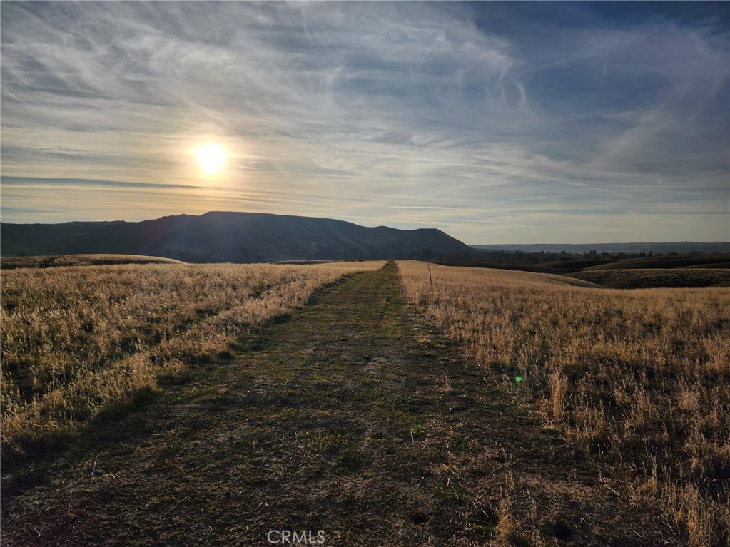 13300 Round Mountain Road Bakersfield, CA 93308 - Photo 2 of 13 a view of ocean