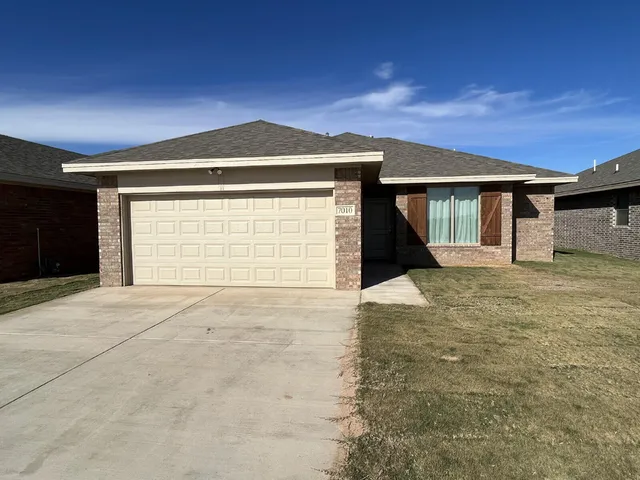 $1,550 | 7010 12th Street, Lubbock, TX 79416