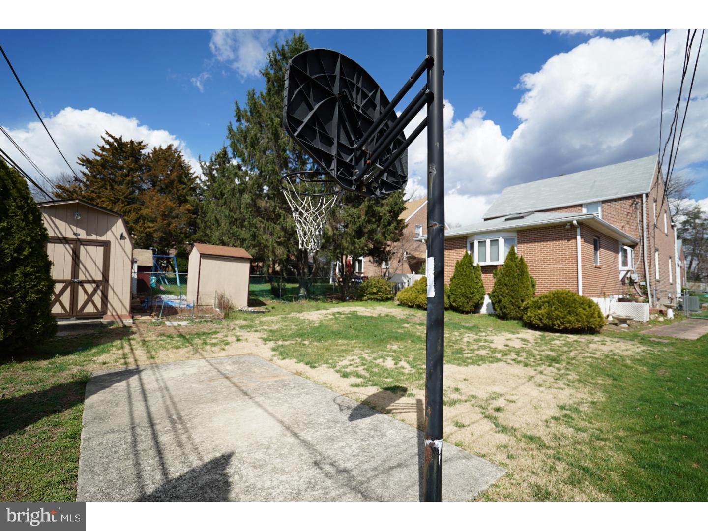 306 Edgemore Road Secane, PA 19018 - Photo 2 of 25