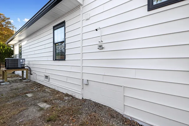 $675,000 | 31 Bayberry Road, Villas, NJ 08251