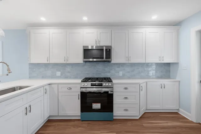 $675,000 | 31 Bayberry Road, Villas, NJ 08251