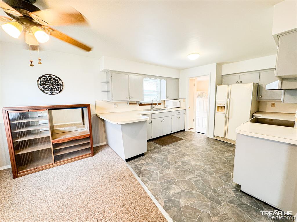 2065 Dutcher Road Flint, MI 48532 - Photo 3 of 10
