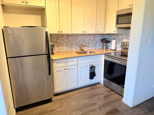 $299,000 | 3660 Lower Honoapiilani Road, Unit 111, Lahaina, HI 96761