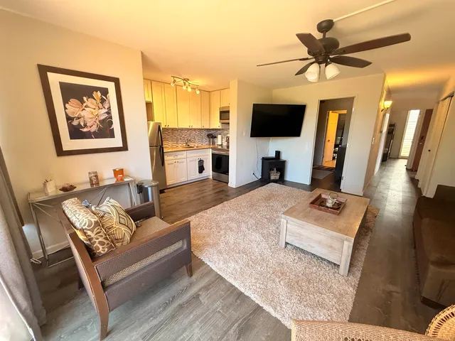 $299,000 | 3660 Lower Honoapiilani Road, Unit 111, Lahaina, HI 96761