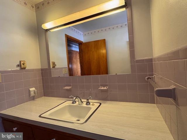 107 Pine Street Milroy, PA 17063 - Photo 27 of 64 Full Bath