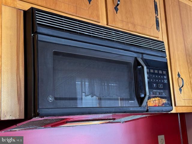 107 Pine Street Milroy, PA 17063 - Photo 41 of 64 Microwave/Fan Hood